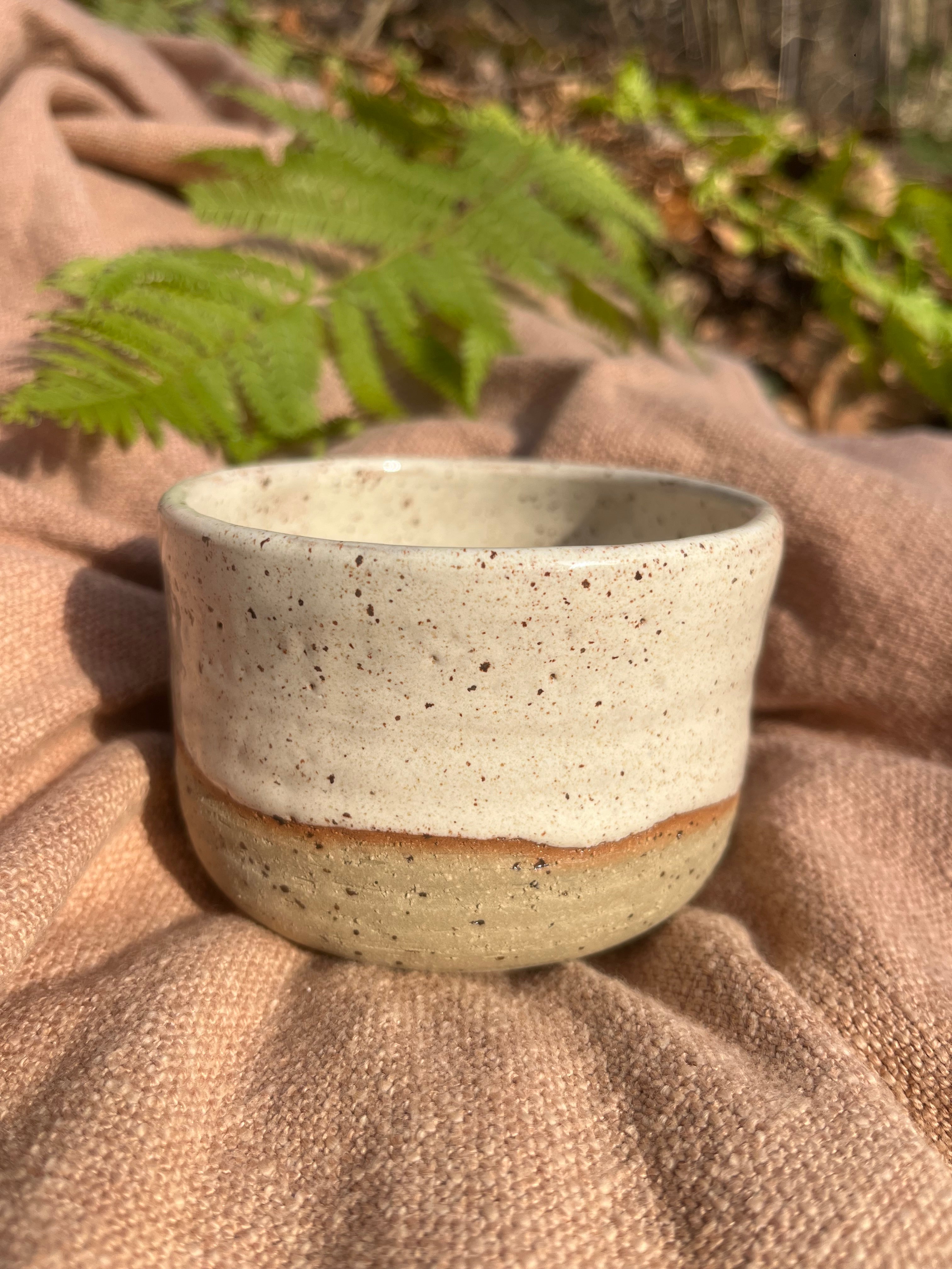 Steinzeugbecher - 250 ml – naturweiß gesprenkelt